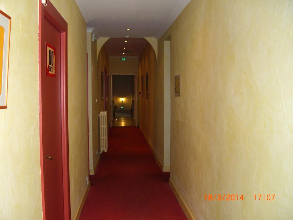Hotel Cote Patio Nimes Exterior foto