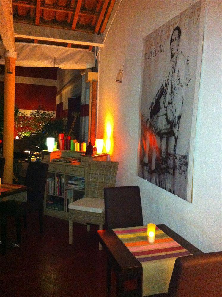 Hotel Cote Patio Nimes Exterior foto