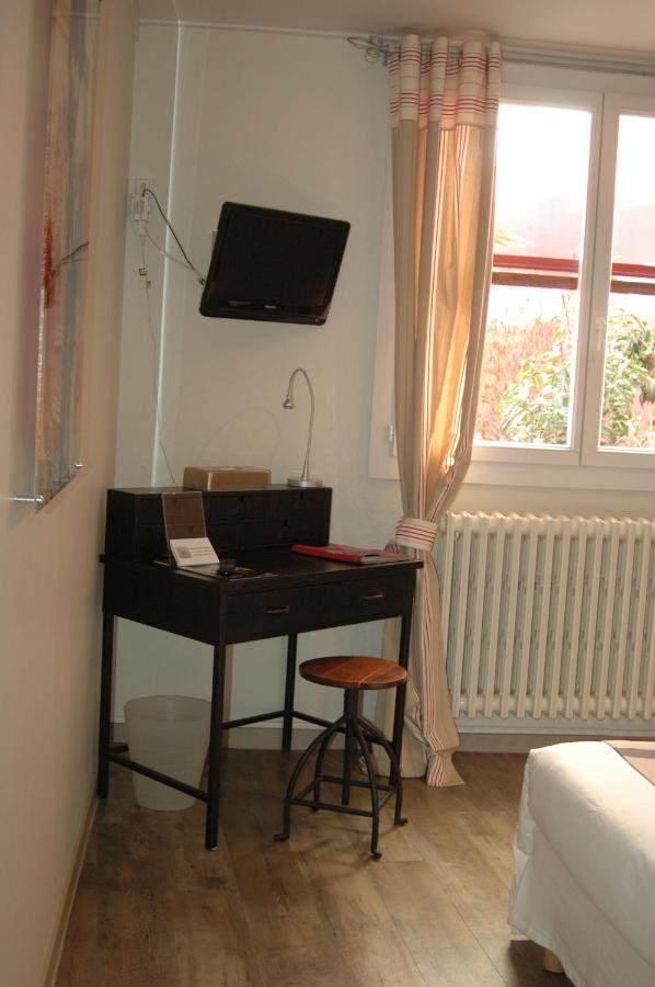 Hotel Cote Patio Nimes Exterior foto